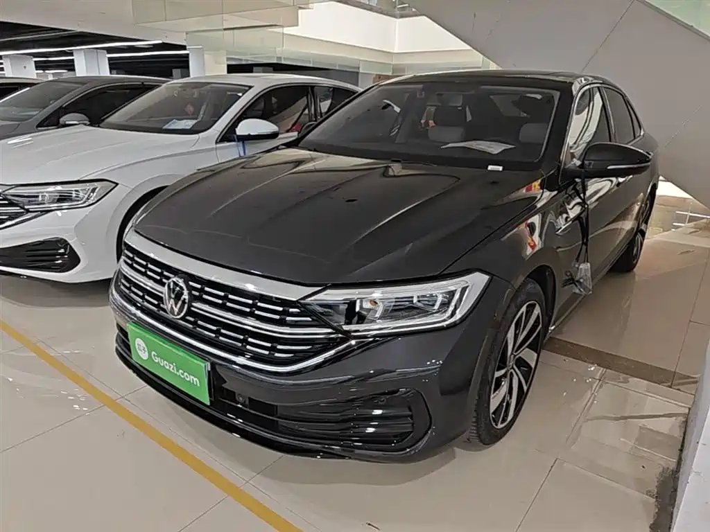 Volkswagen Sagitar 2025 Model Second Facelift 300TSI DSG Transcend Edition фото 2