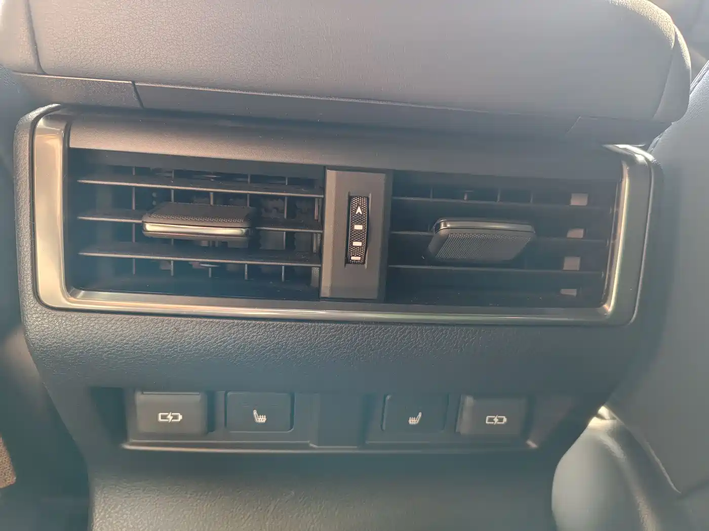 Lexus GX 2024 OVERTRAIL Summit Edition фото 20