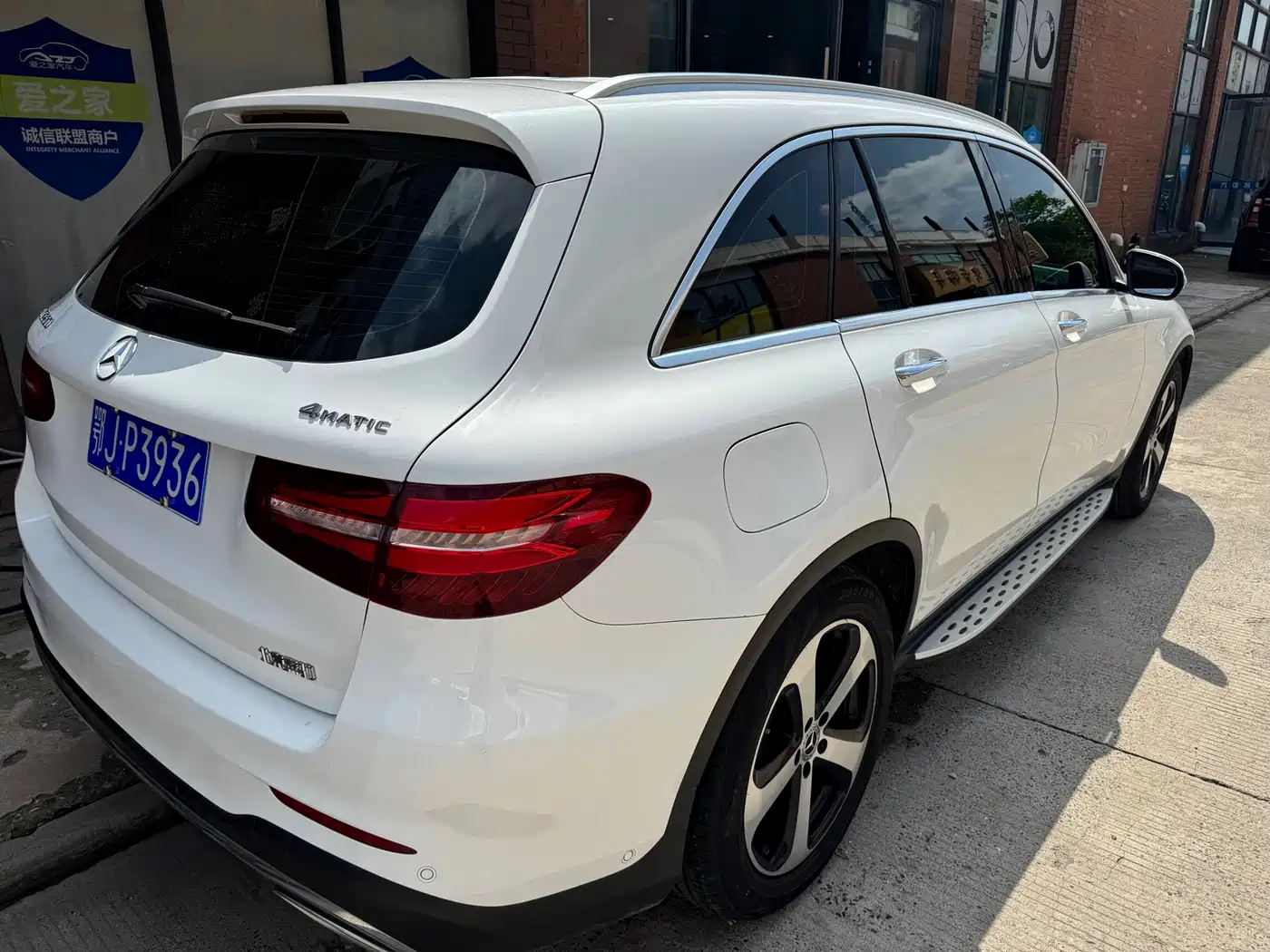 Mercedes-Benz GLC 2019 GLC 260 L 4MATIC Luxury фото 3
