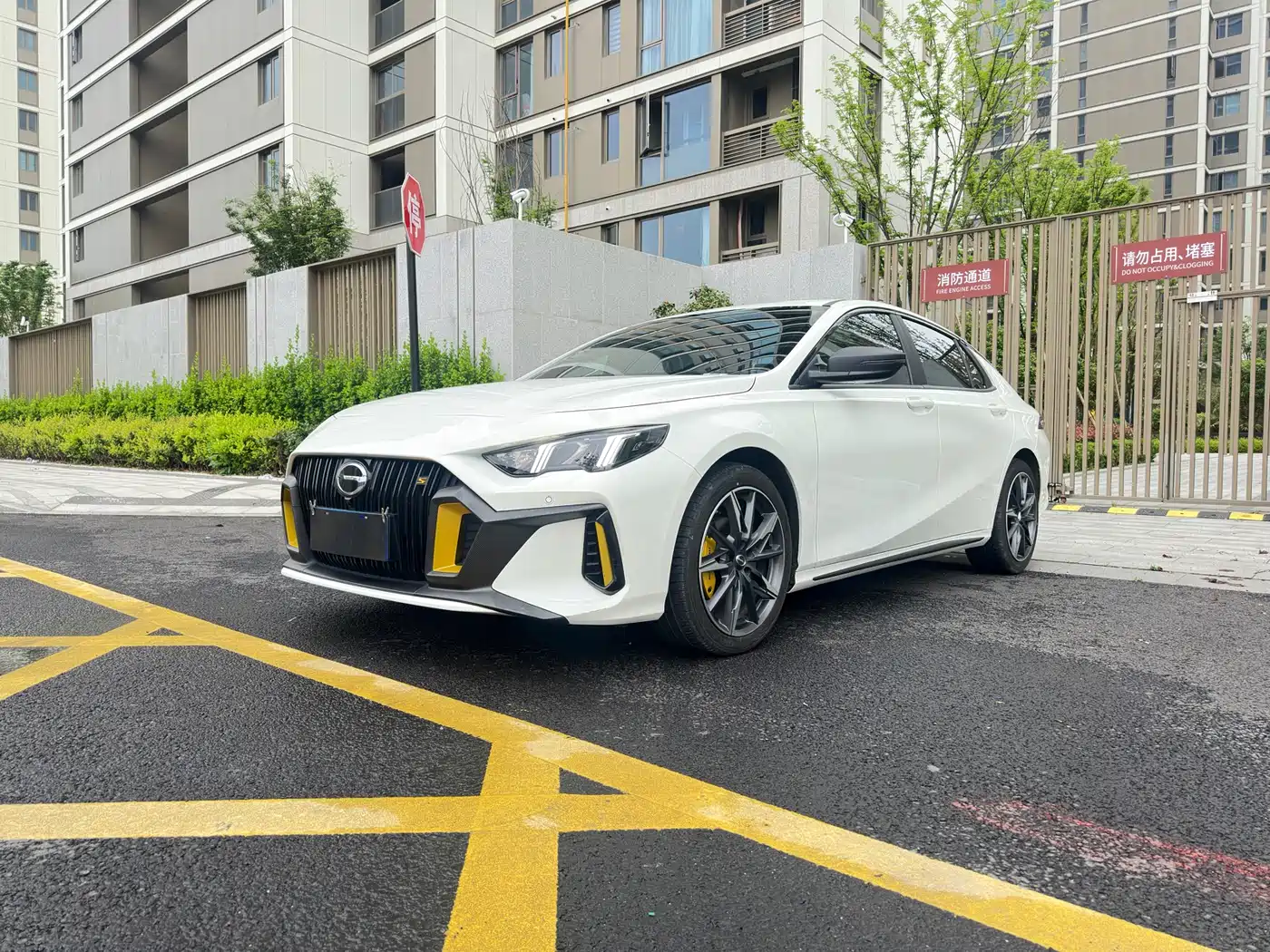 GAC Trumpchi Trumpchi Emkoo 2023 270T DCT J15 Edition