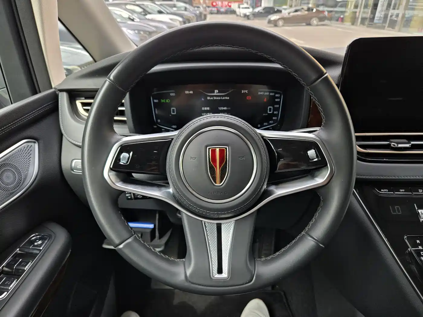 Hongqi HQ9 PHEV 2024 Model 2.0T AWD Luxury Edition фото 39