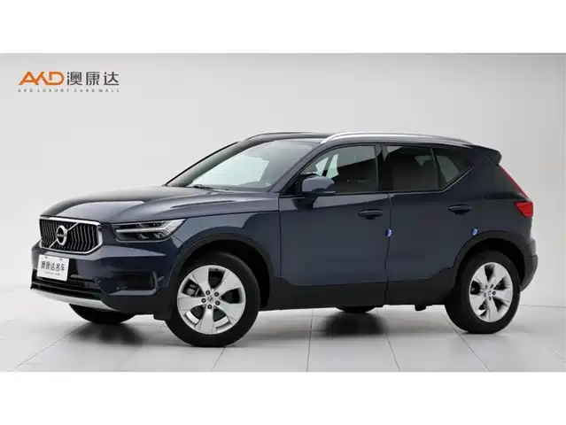 Volvo XC40 2022 Model T4 AWD Smart Drive Fashion Edition