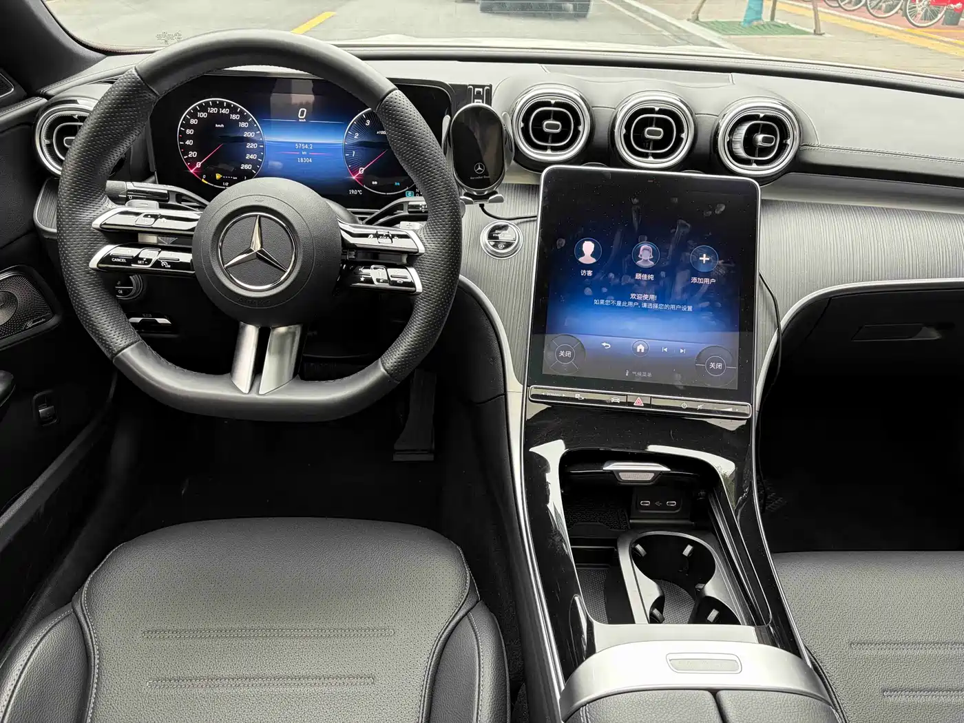 Mercedes-Benz C-Class 2024 C 260 L Night Edition Sport фото 9
