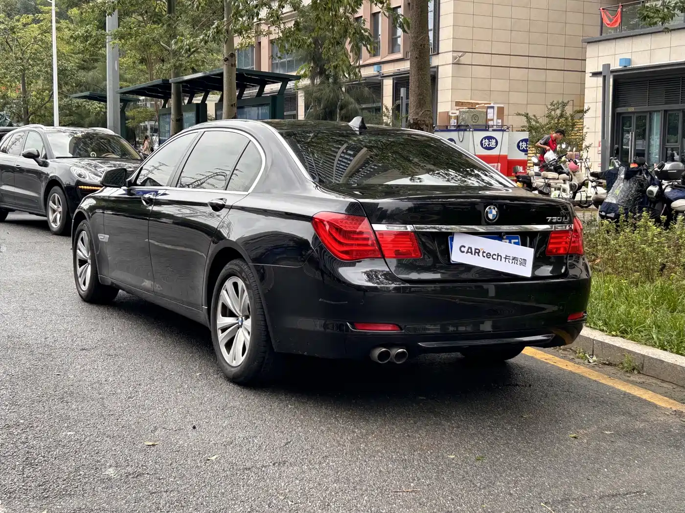 BMW 7 Series 2010 2009 730Li Leading