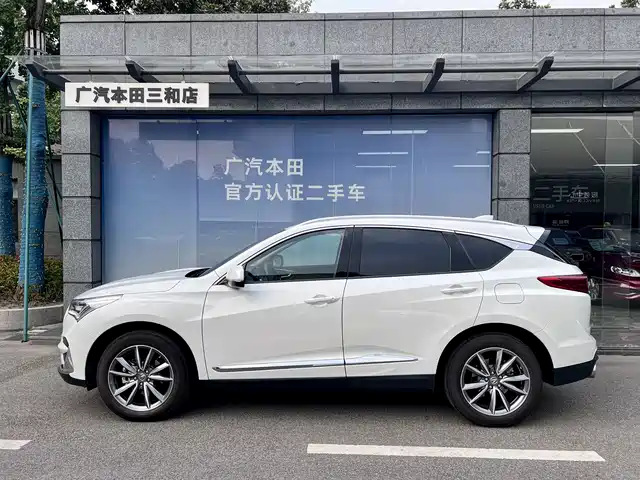 Acura RDX 2020 2.0T Premium Edition — фото 3