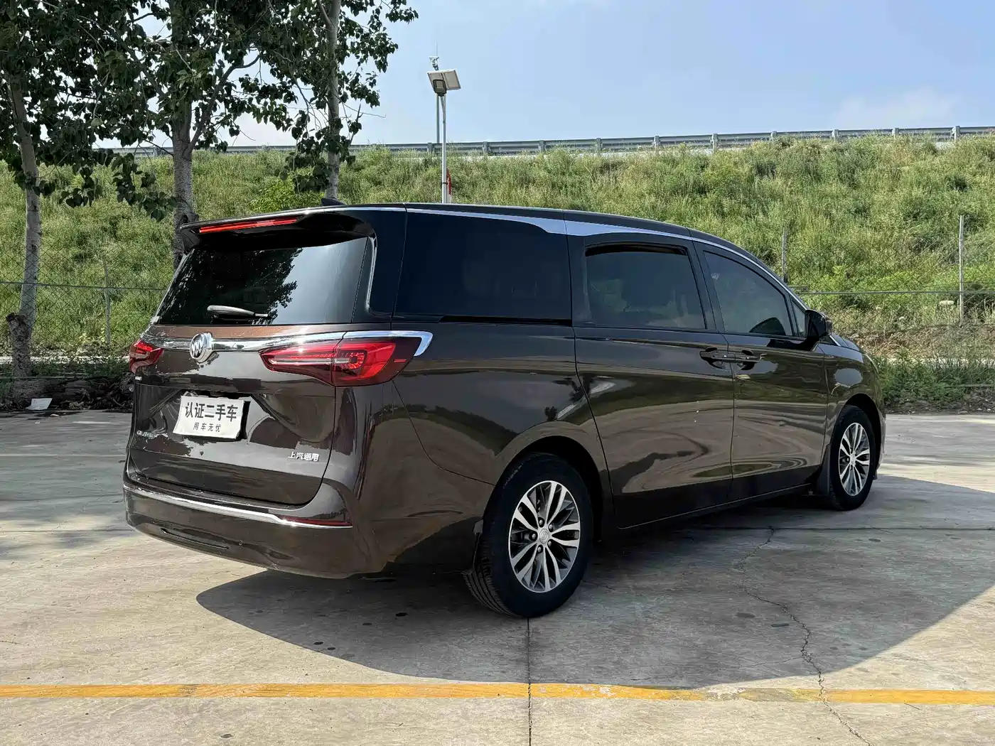 Buick GL8 2021 ES Landlord 653T Premium фото 14
