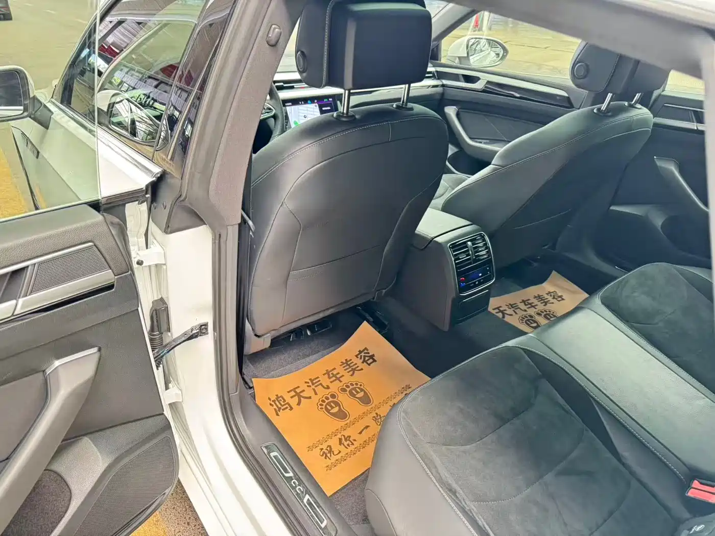 Volkswagen FAW-Volkswagen CC 2024 330TSI Dazzling Edition фото 7