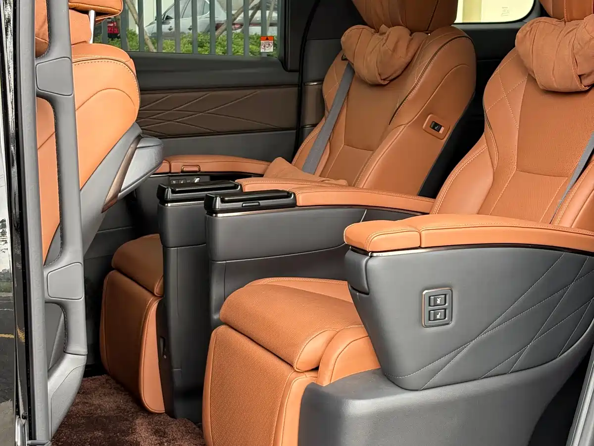 Toyota Vellfire 2025 2024 Crown Hybrid 2.5L Premium Edition
