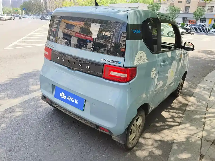 WULING AUTOMOBILE HONGGUANG MINIEV