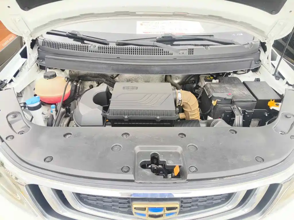 Фото 3 - Geely Vision X3