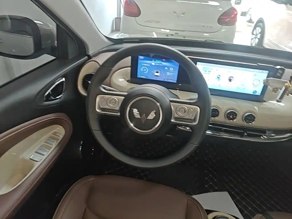 Wuling Motors Wuling Bingo 2023 2023 Model 333km Joy+ Version