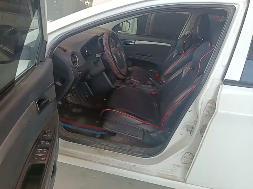 Roewe 350 2015 2015 Model 1.5L Manual Luxury Sunroof Edition