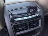 Фото 9 - Cadillac XT5