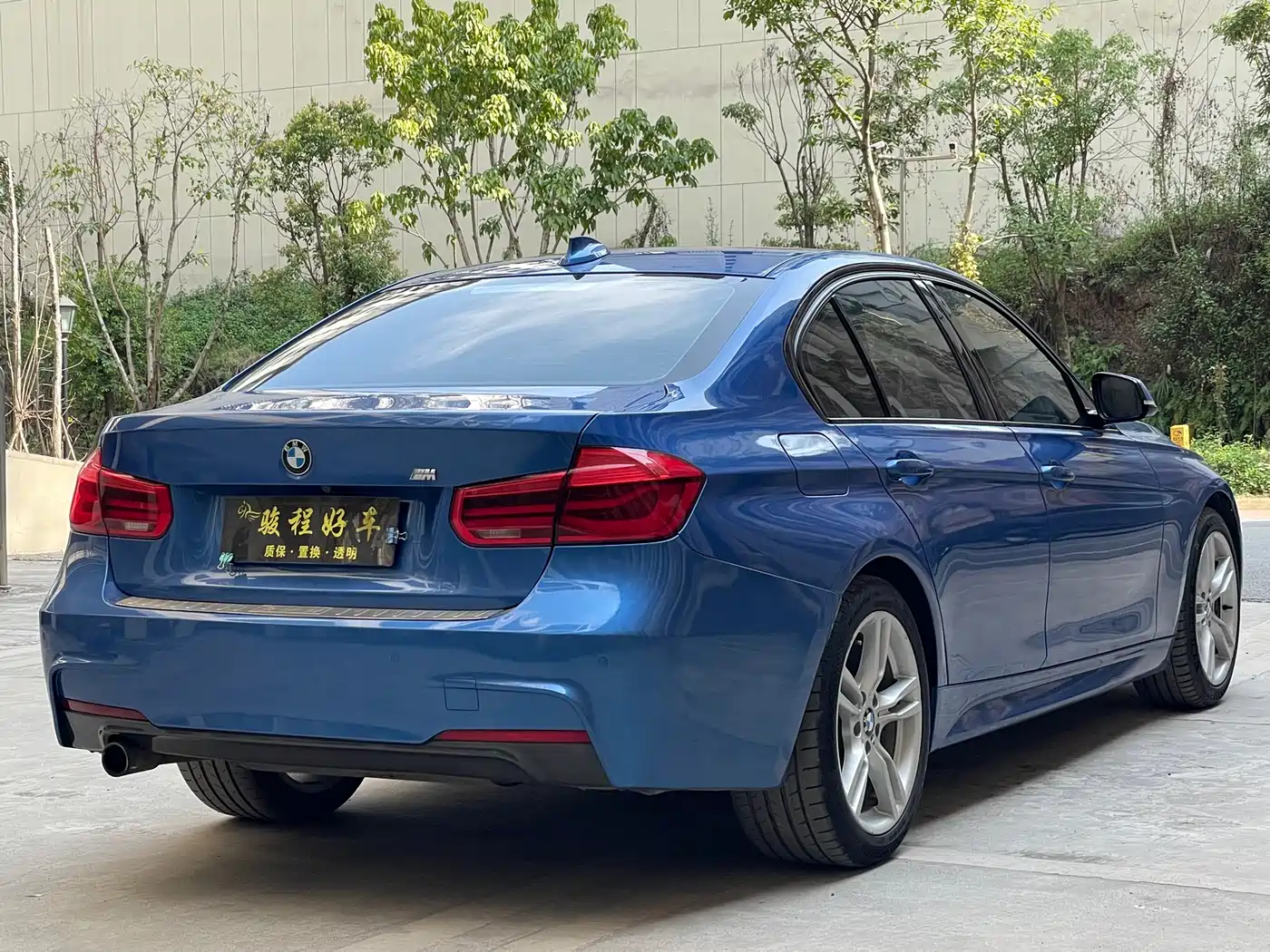 BMW 3 Series 2016 320i M Sport фото 7