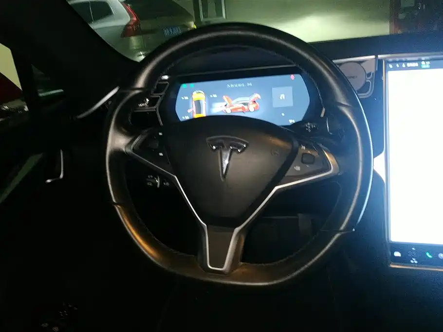 TESLA MODEL S