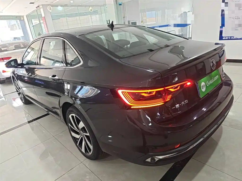 Volkswagen Sagitar 2025 Model Second Facelift 300TSI DSG Transcend Edition фото 5