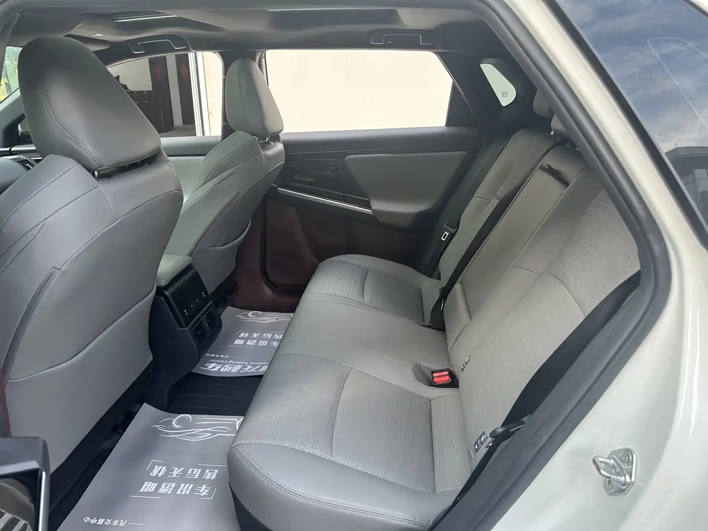 Toyota FAW Toyota bZ4X 2022 AWD High Performance Premium Edition фото 9