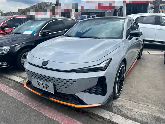 Changan UNI-V 1.5T, Премиум Спорт
