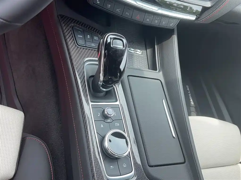 Cadillac CT5 2025 Model 28T Track Performance Edition + Peak Track Package фото 13