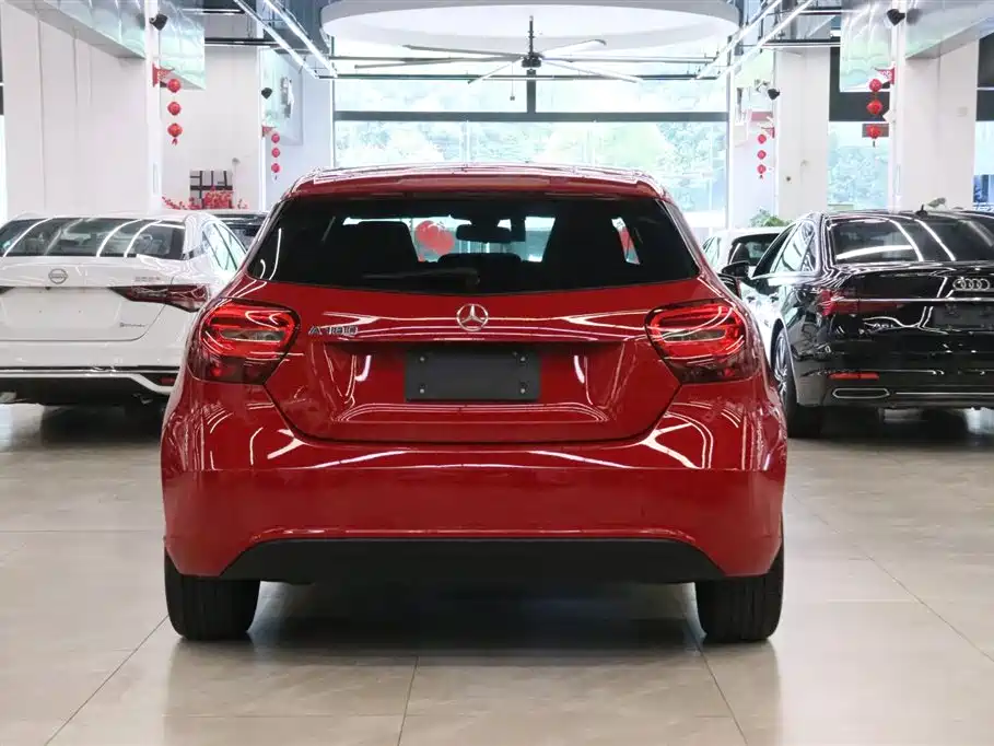 Mercedes-Benz A-Class (Import) 2016 A 180 фото 4