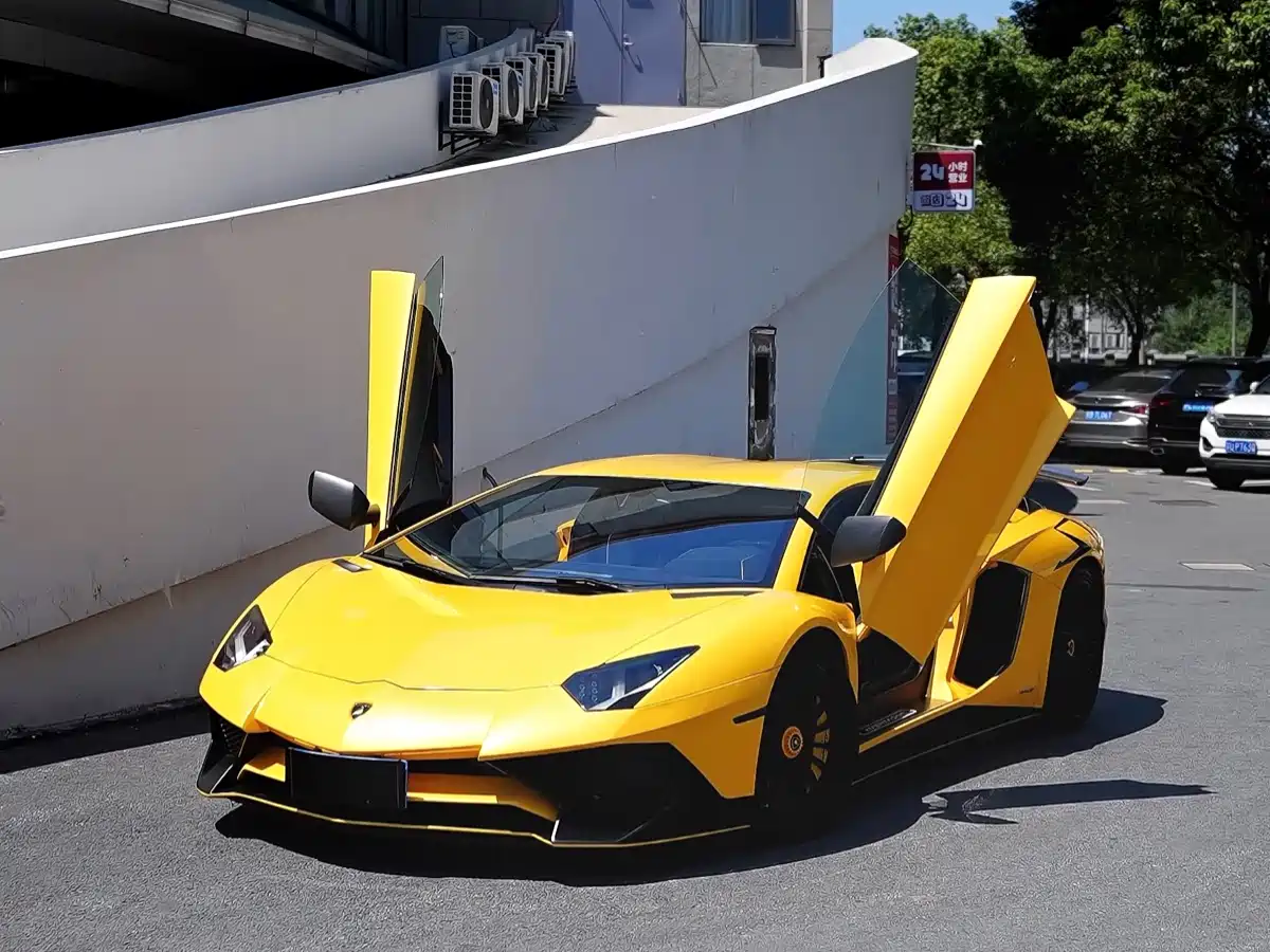 Lamborghini Aventador 2016 2015 LP 750-4 Superveloce