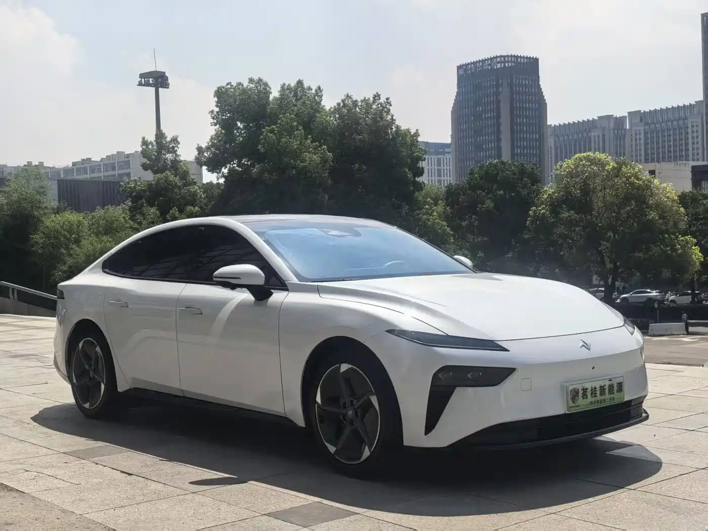 Фото 3 - Dongfeng Yipai eπ007