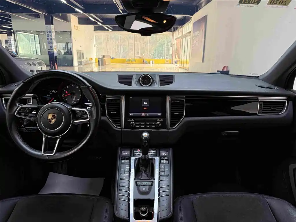 Фото 5 - Porsche Macan