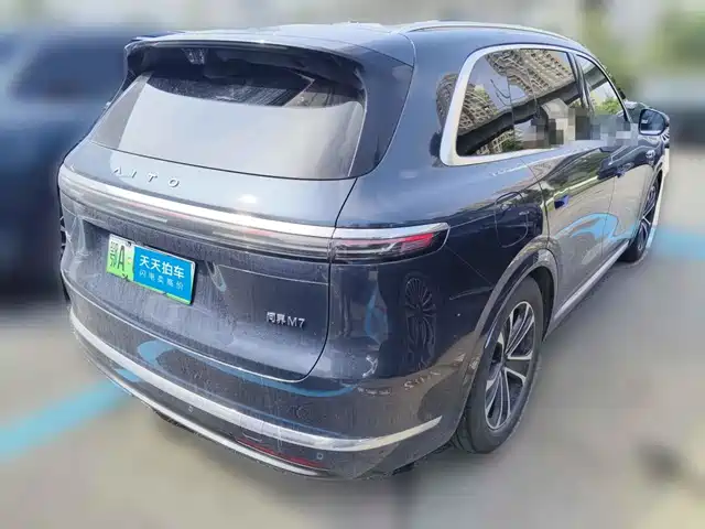 AITO Wenjie AITO M7 2026 Extended Range Ultra AWD 5-Seater — фото 2