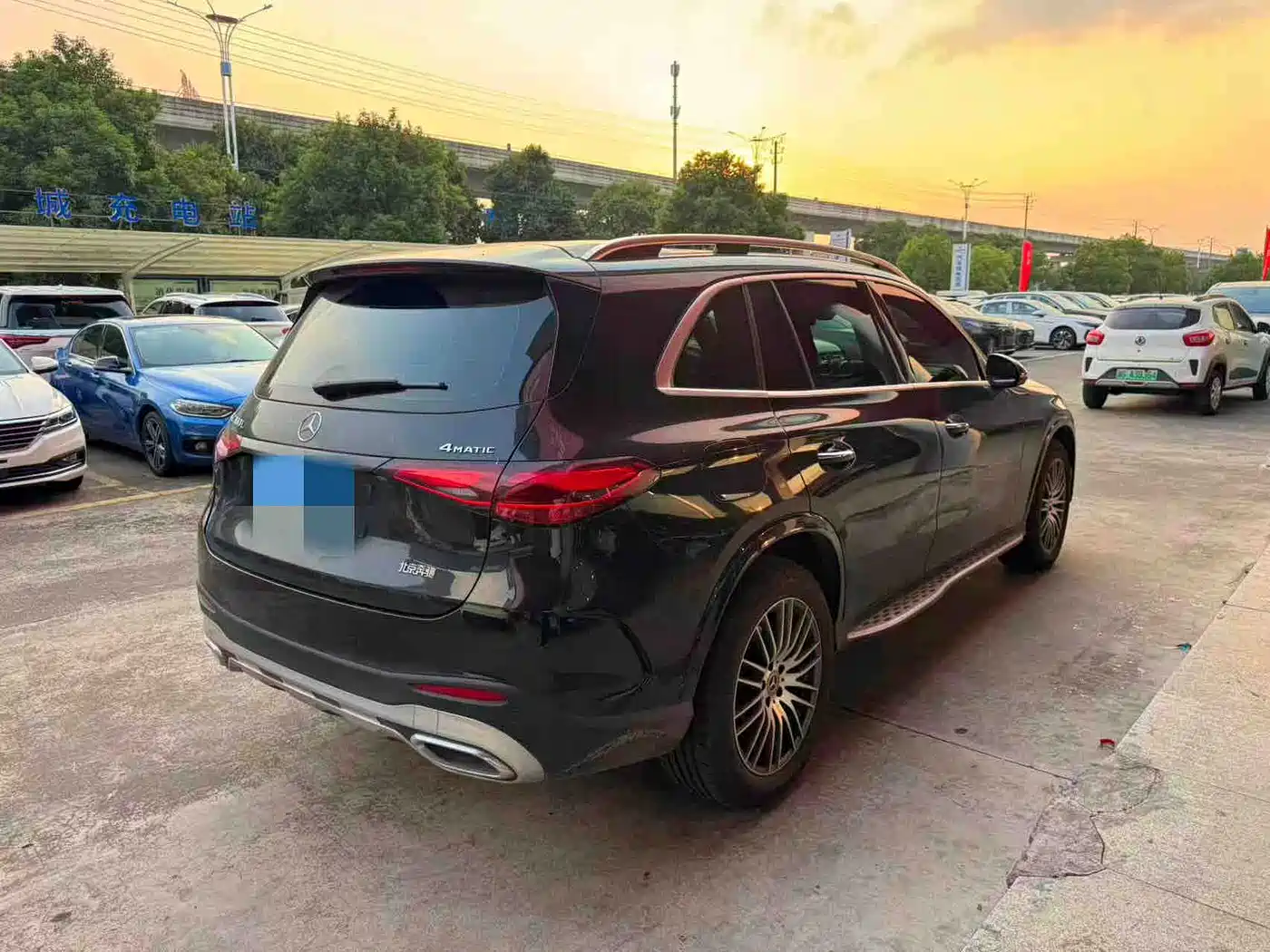 2026 Mercedes-Benz GLC