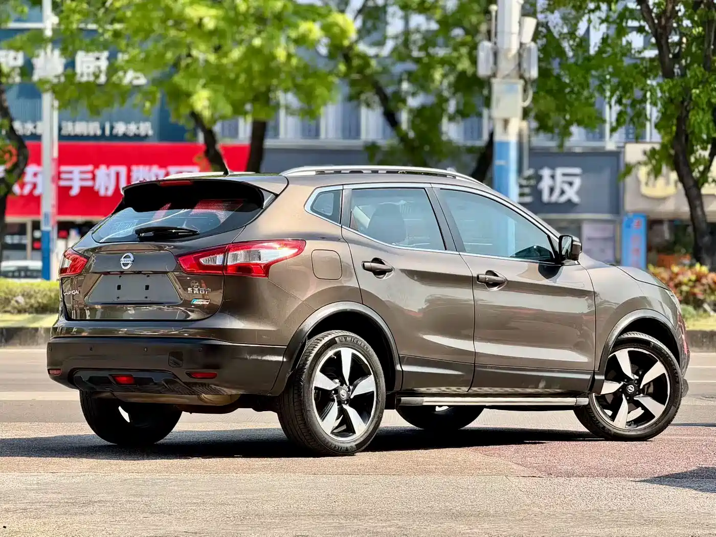 NISSAN QASHQAI