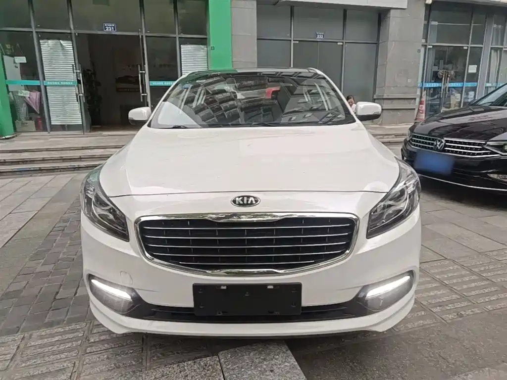 Kia K4 2015 1.8L Automatic GLS Special фото 3