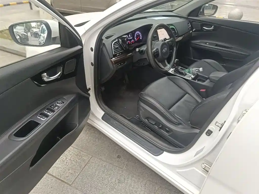 Kia K4 2015 1.8L Automatic GLS Special фото 16