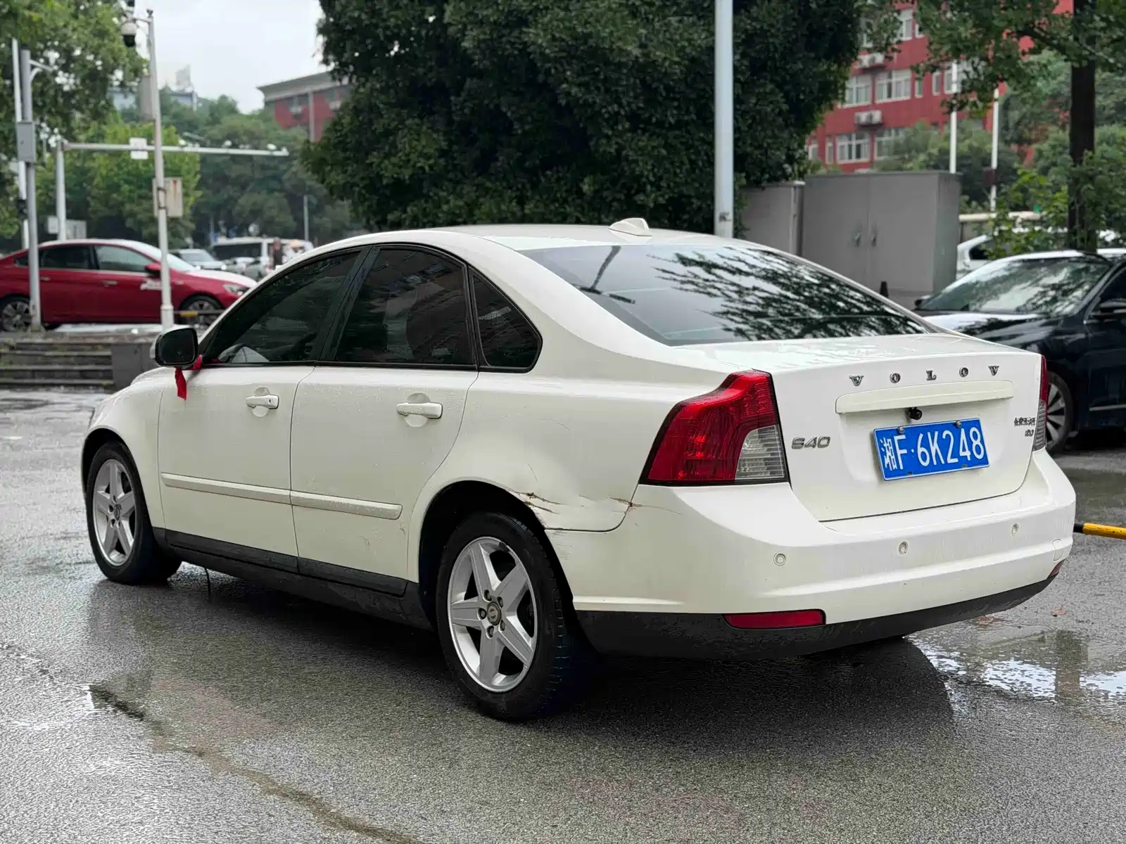 Фото 6 - Volvo S40