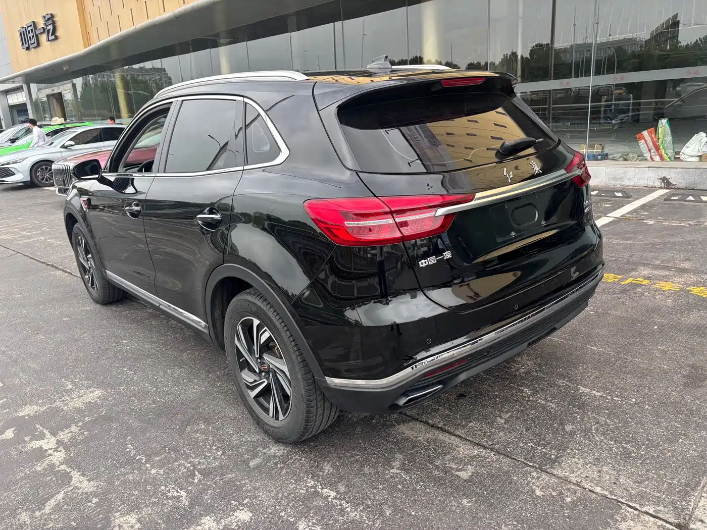Hongqi HS5 2022 2.0T Smart Connect Premium Edition фото 5