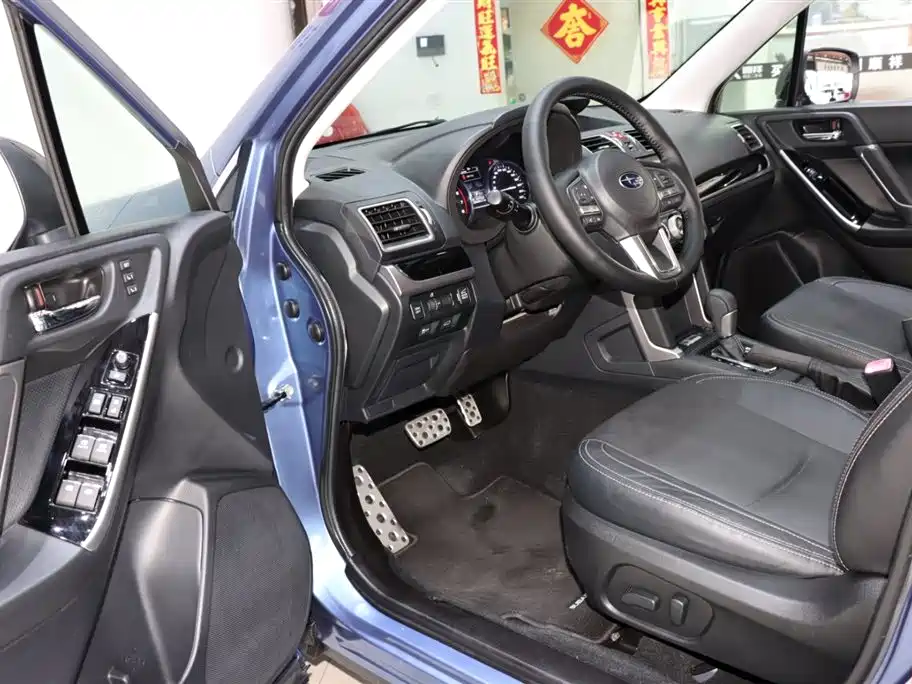 Subaru Forester 2018 2.5i Premium Navigation Edition EyeSight фото 9