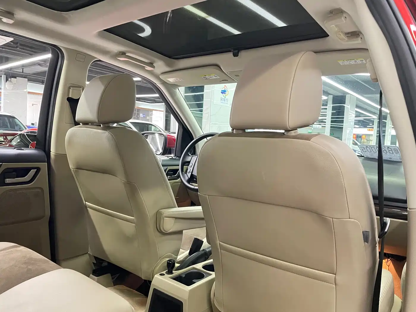 Land Rover Freelander 2 2011 3.2L China Red Limited Edition фото 19
