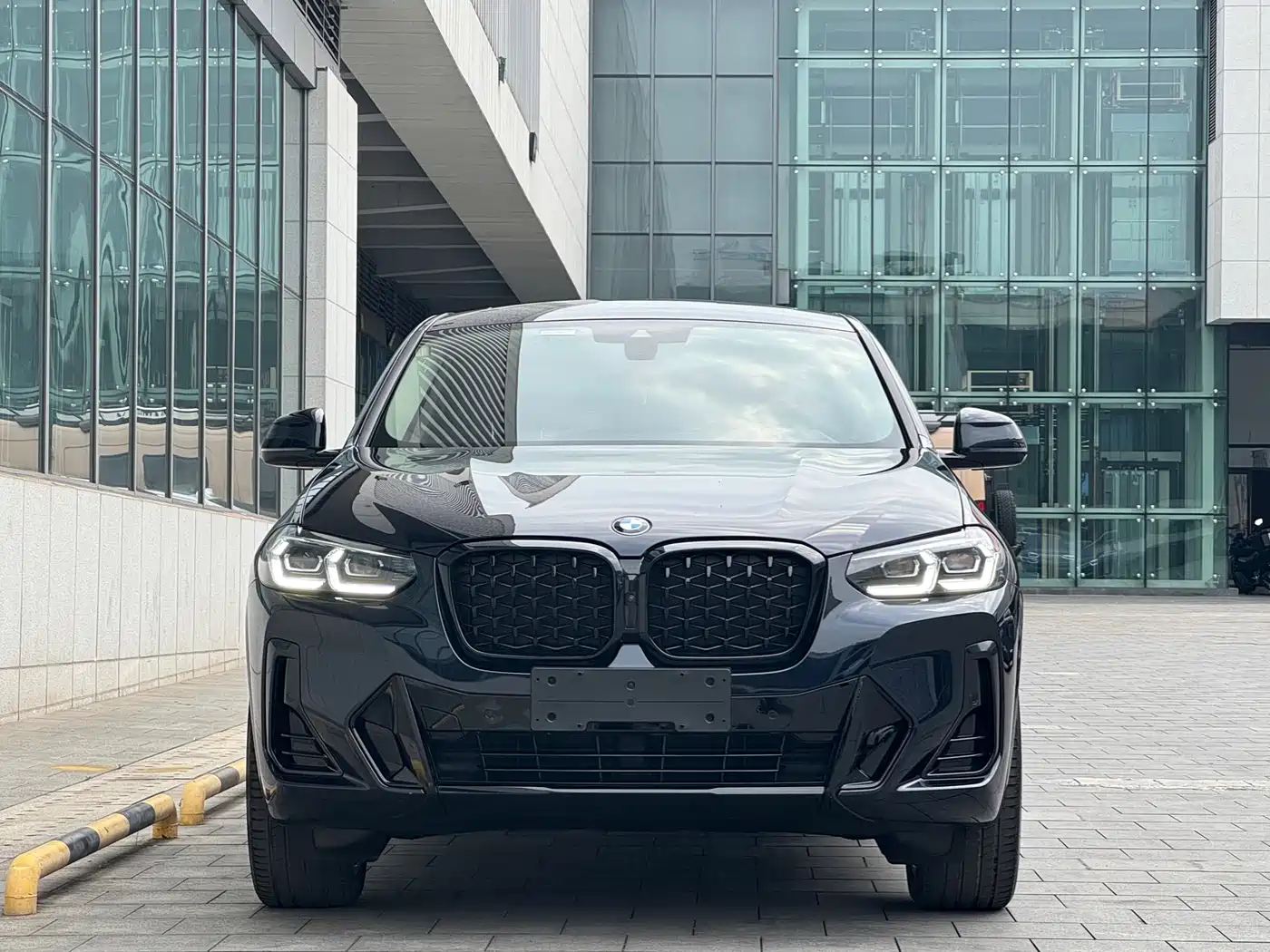 BMW X4 2022 xDrive 30i M Sport Package фото 3