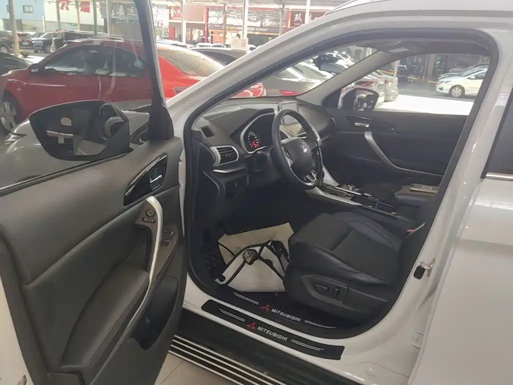Mitsubishi Eclipse Cross 2021 2021 1.5T CVT 2WD Dream Edition