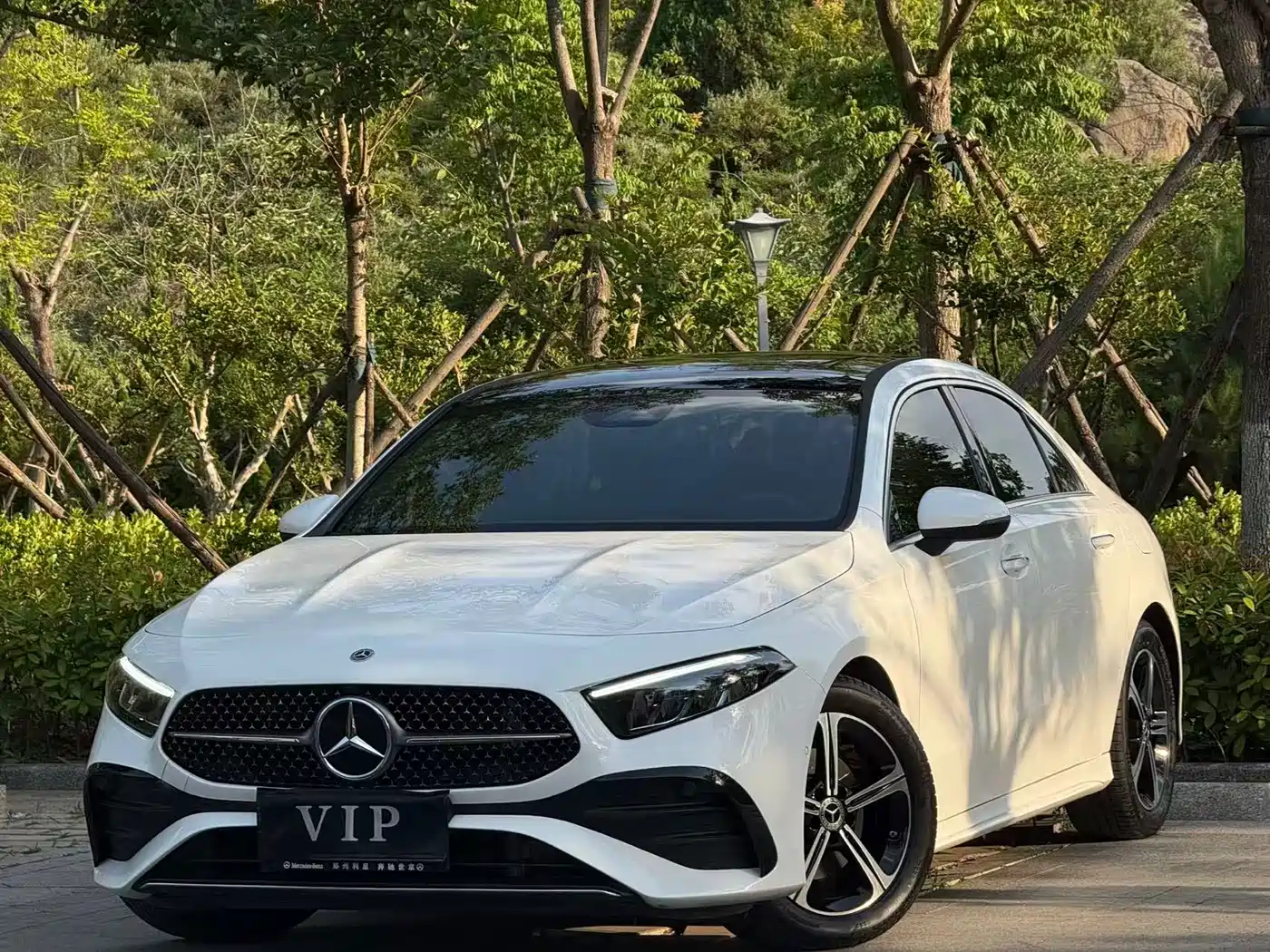 Mercedes-Benz A-Class 2025 A 200 L Fashion Edition