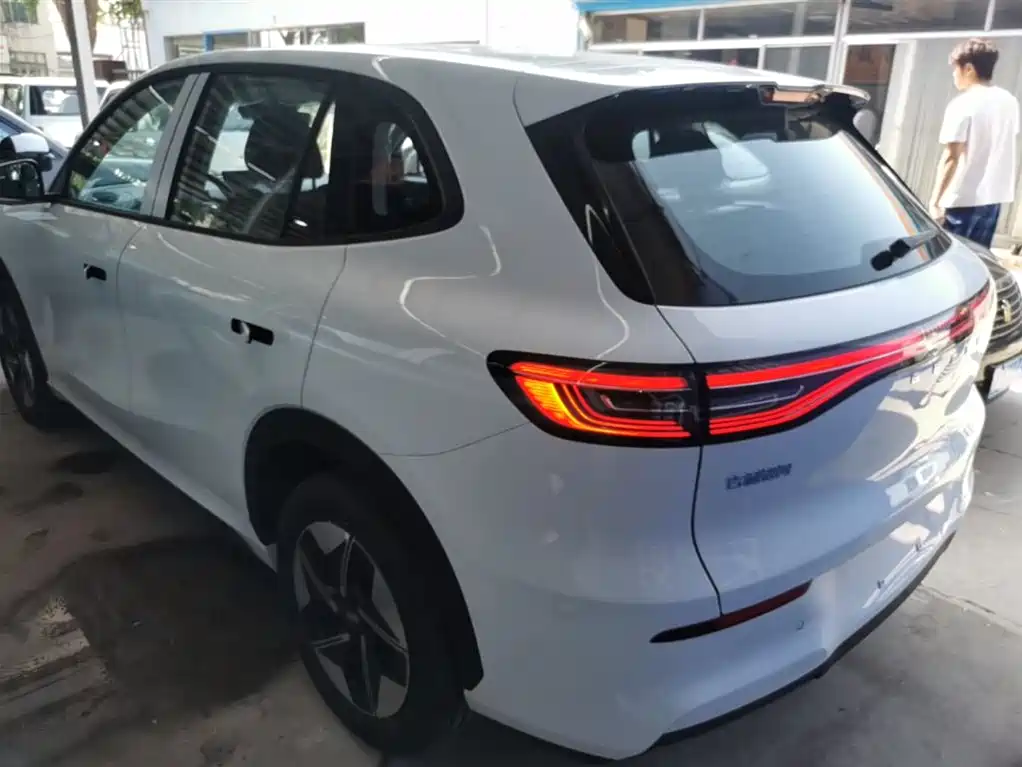 Geely Galaxy Galaxy E5 2026 530km Voyager Edition фото 5