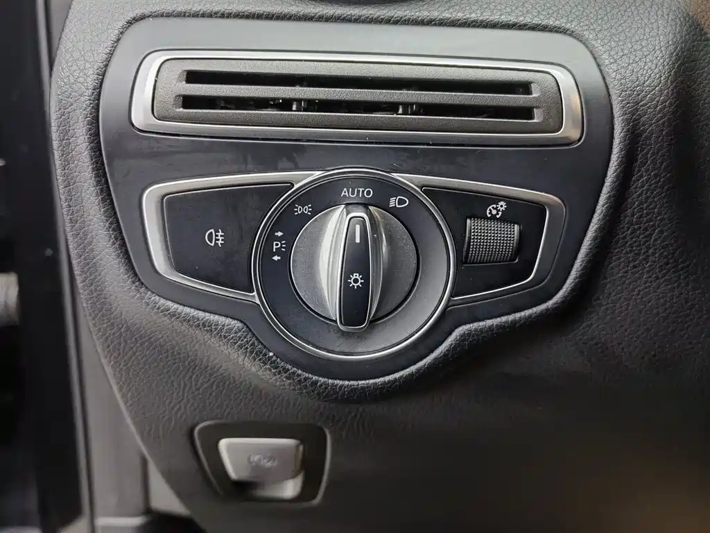 Mercedes-Benz GLC 2021 GLC 300 L 4MATIC Sporty фото 21