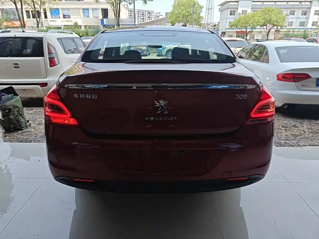 Peugeot 308 2016 2014 Model Joy Edition Classic 1.6L Automatic Superior Style