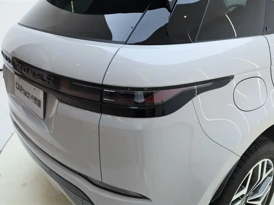 Land Rover Range Rover Evoque 2026 Range Rover Evoque L SE фото 10