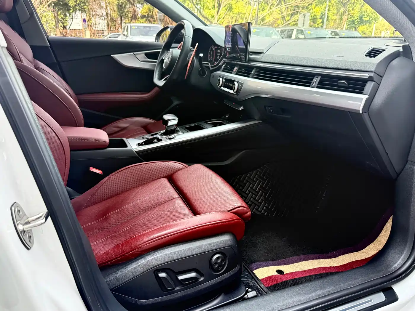 Audi A4L 2020 40 TFSI Fashion Dynamic Edition фото 12