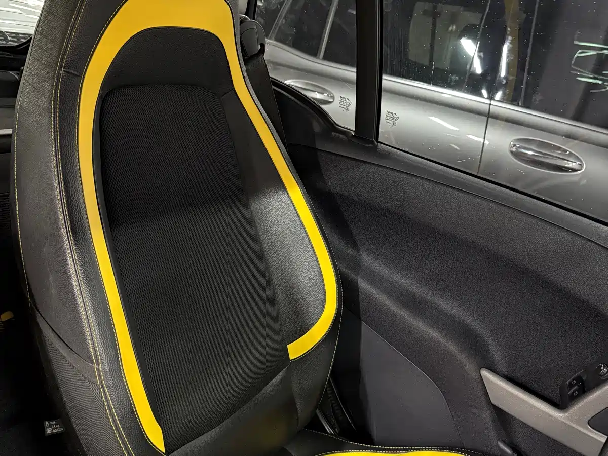 Photo 14 - smart fortwo