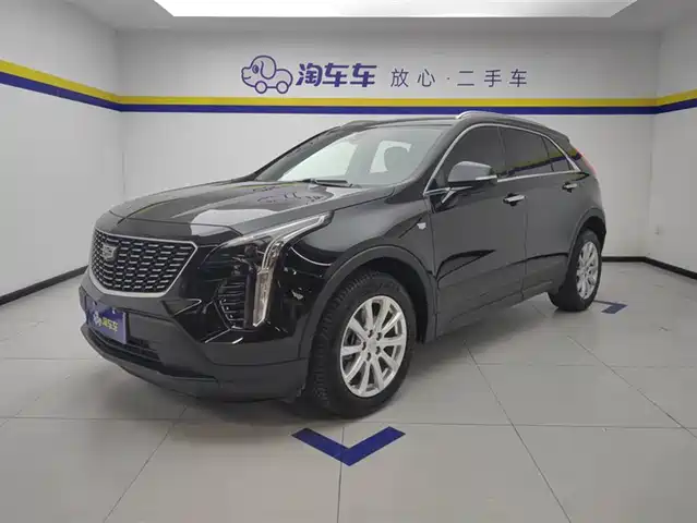 CADILLAC XT4