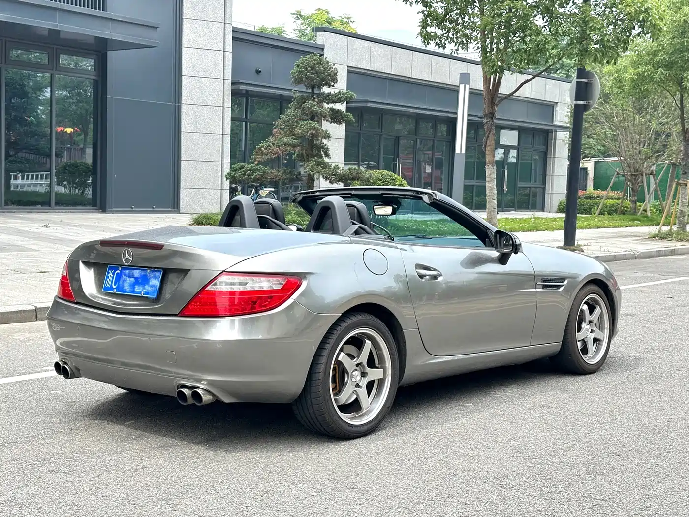 Mercedes-Benz SLK-Class 2012 2011 SLK 200 Fashion
