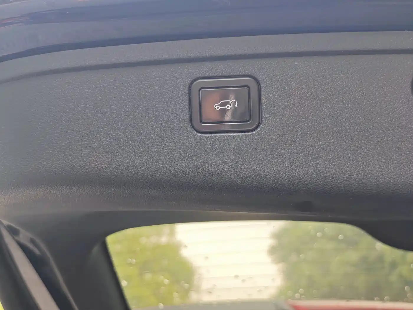 Changan Oshan X7 2020 2020 1.5T Facial Recognition Full Auto Parking Space Leisure Edition