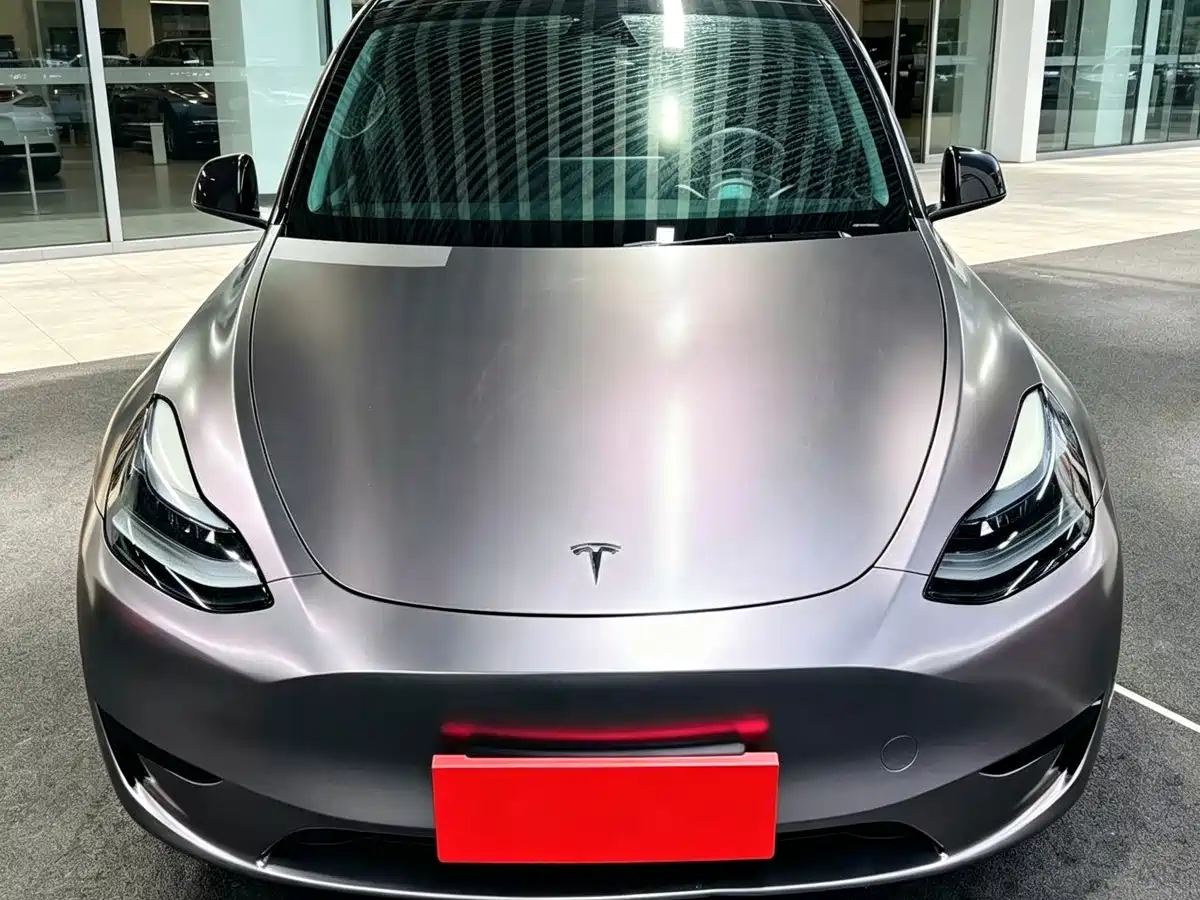 Фото 2 - Tesla Model Y