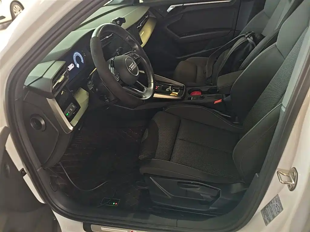 Audi A3 2023 A3L Limousine 35 TFSI Progressive Sport фото 15